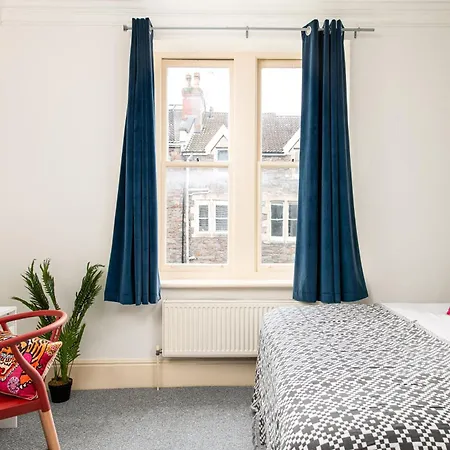 Amazing Flat-2bedrooms-parking-by Fabaccommodation Appartement Bristol