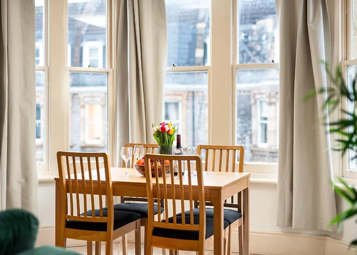 Apartamento Amazing Flat-2bedrooms-parking-by Fabaccommodation *